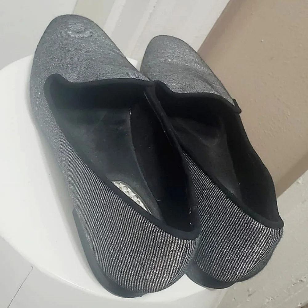 Com + Sens Womens Black Silver Metallic Loafers Slip On Flats Size 6.5 🌴